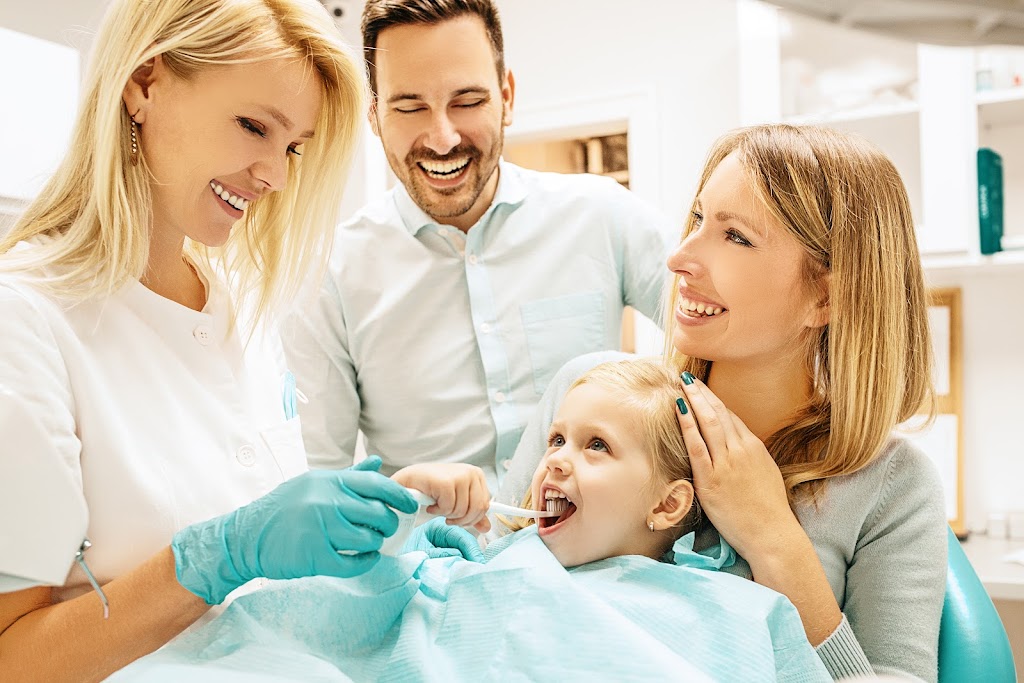 Champion Dental | 2936 Valley View Ln, Farmers Branch, TX 75234, USA | Phone: (214) 747-0763