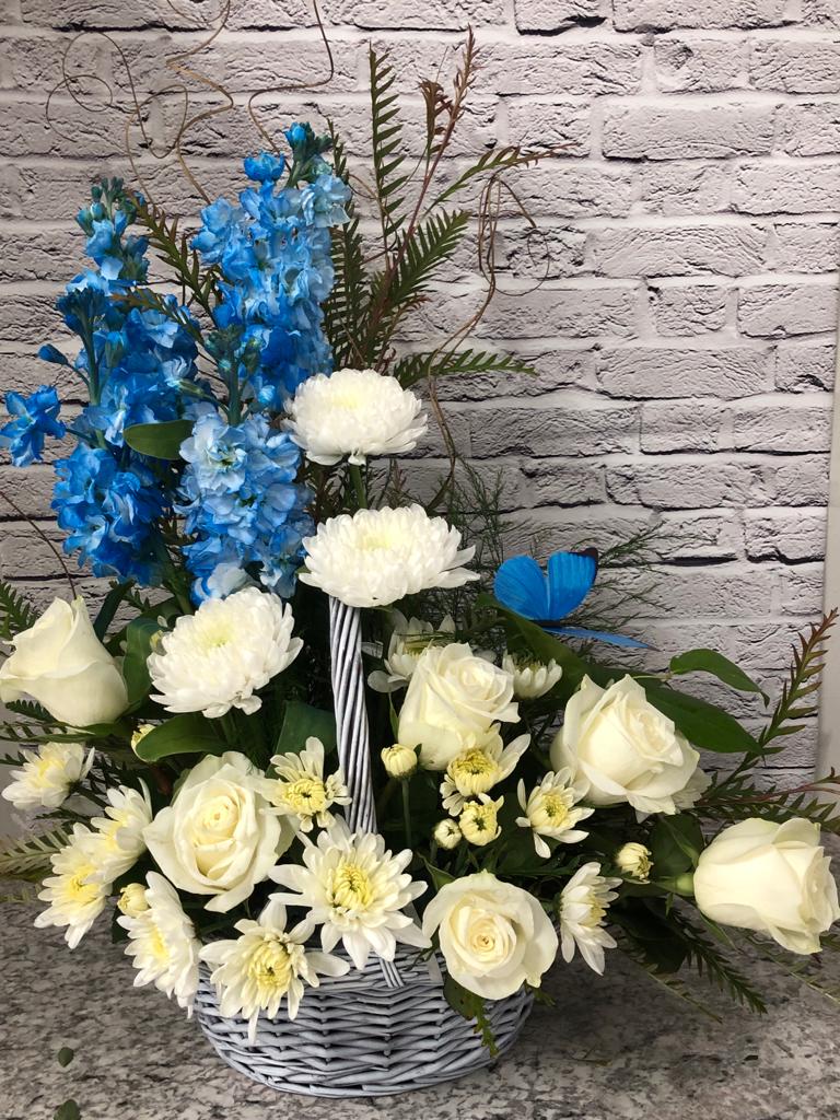 Dannys Flowers & Gifts | 5757 N Charlesworth St, Dearborn Heights, MI 48127, USA | Phone: (313) 769-6690