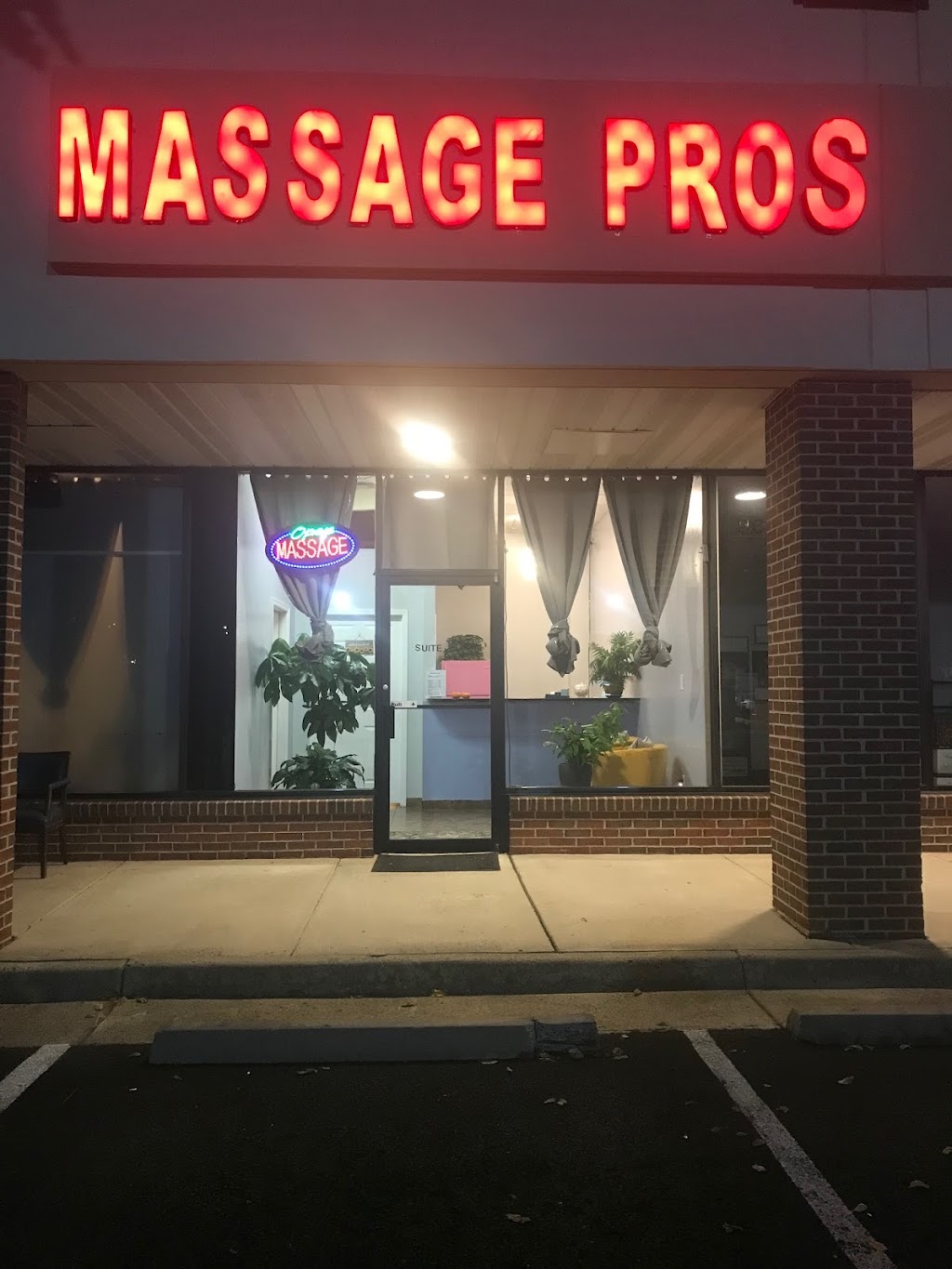 Massage Pros | 47028 Harry Byrd Hwy Ste 100, Sterling, VA 20164, USA | Phone: (571) 313-5090