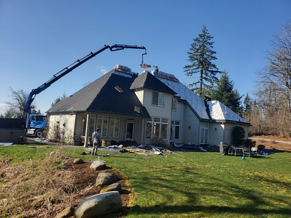 True Blue Roofing and Siding | 18407 Renton-Maple Valley Rd, Maple Valley, WA 98038, USA | Phone: (253) 655-9898