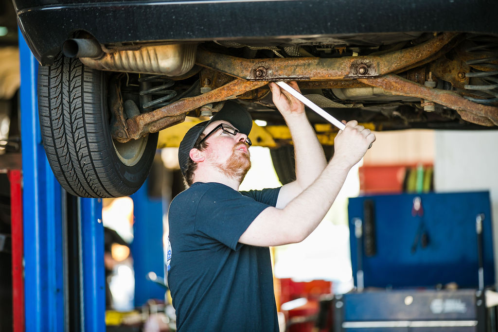 RMF Auto Service | 592 Schommer Dr, Hudson, WI 54016, USA | Phone: (715) 386-8100