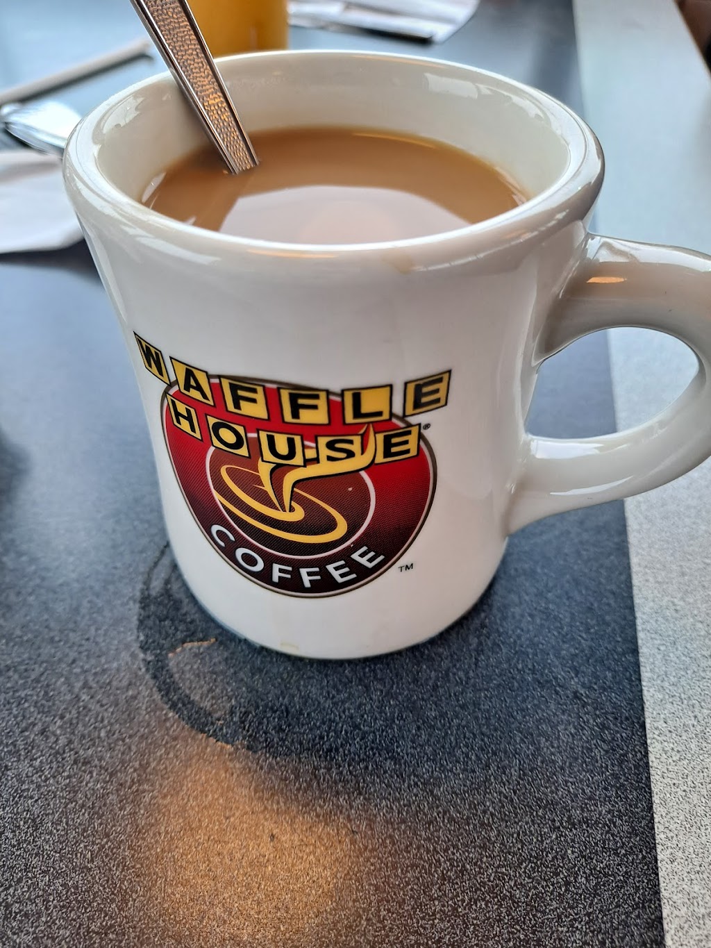 Waffle House | 10516 E 11th St, Tulsa, OK 74128, USA | Phone: (918) 438-3244