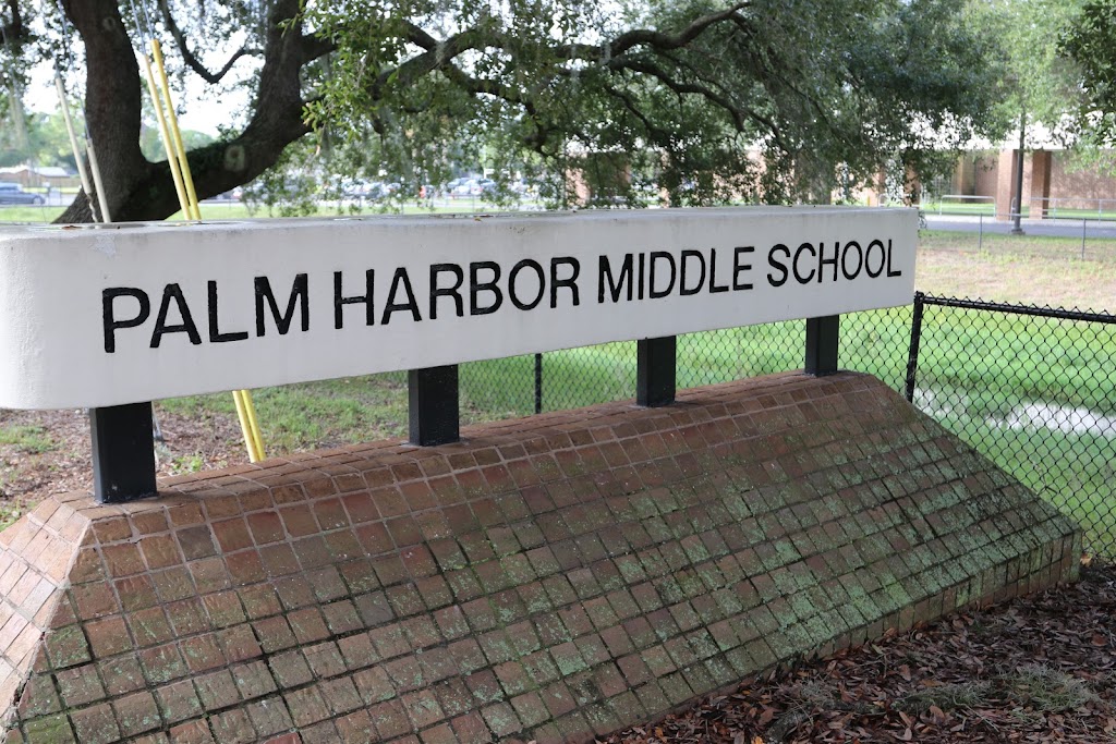 Palm Harbor Middle School | 1800 Tampa Rd, Palm Harbor, FL 34683, USA | Phone: (727) 669-1146