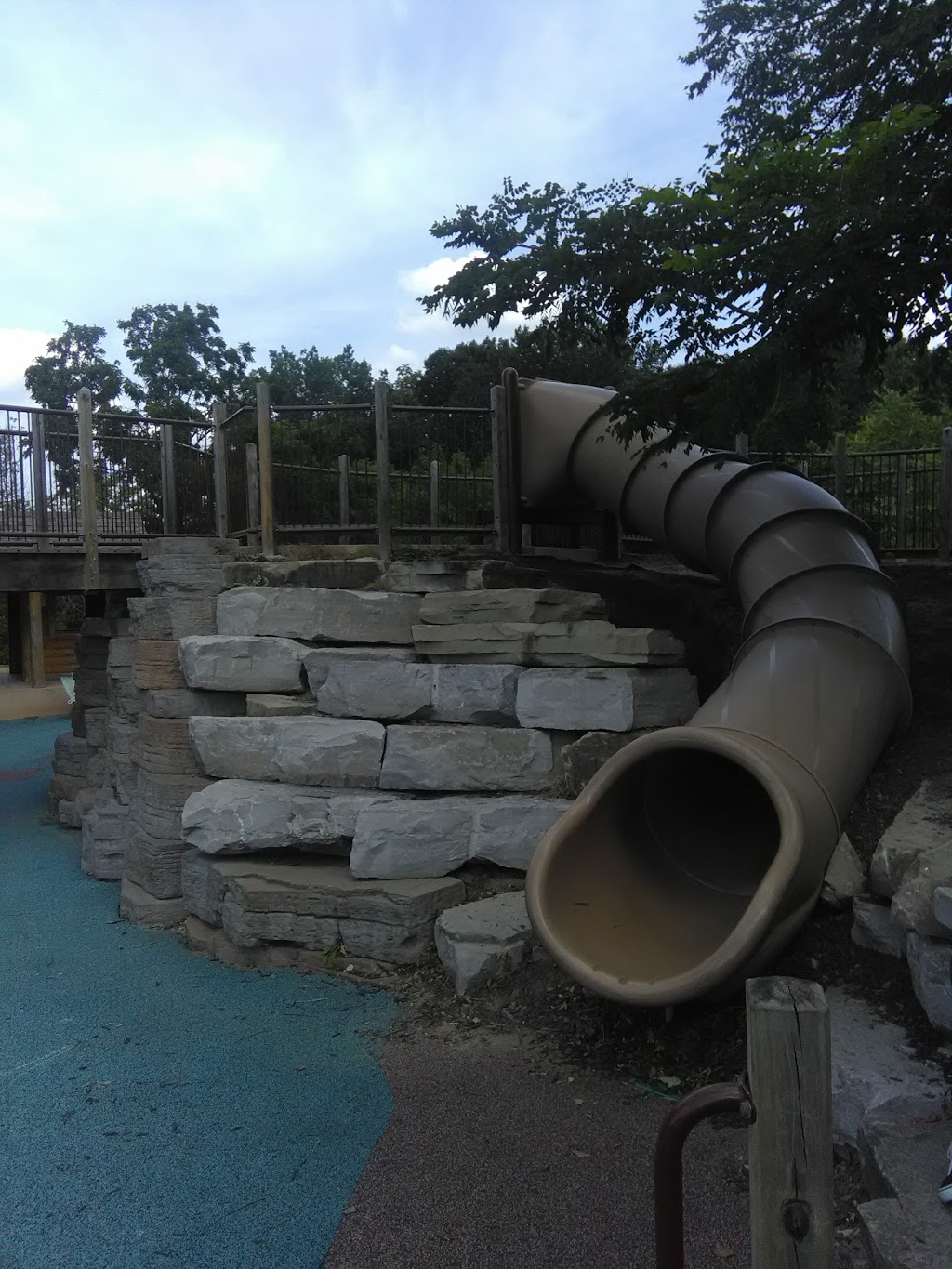 Waterford Oaks County Park | 1702 Scott Lake Rd, Waterford Twp, MI 48328, USA | Phone: (248) 858-0916