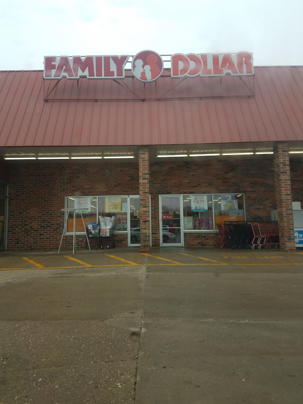 Family Dollar | 1023 N Main St, Edgerton, WI 53534, USA | Phone: (608) 618-8046