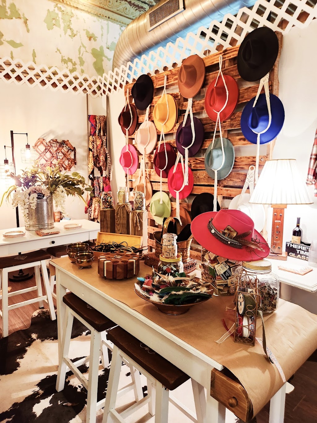 amaya haus + designs | 308 Bolivar St, Sanger, TX 76266, USA | Phone: (469) 363-0128