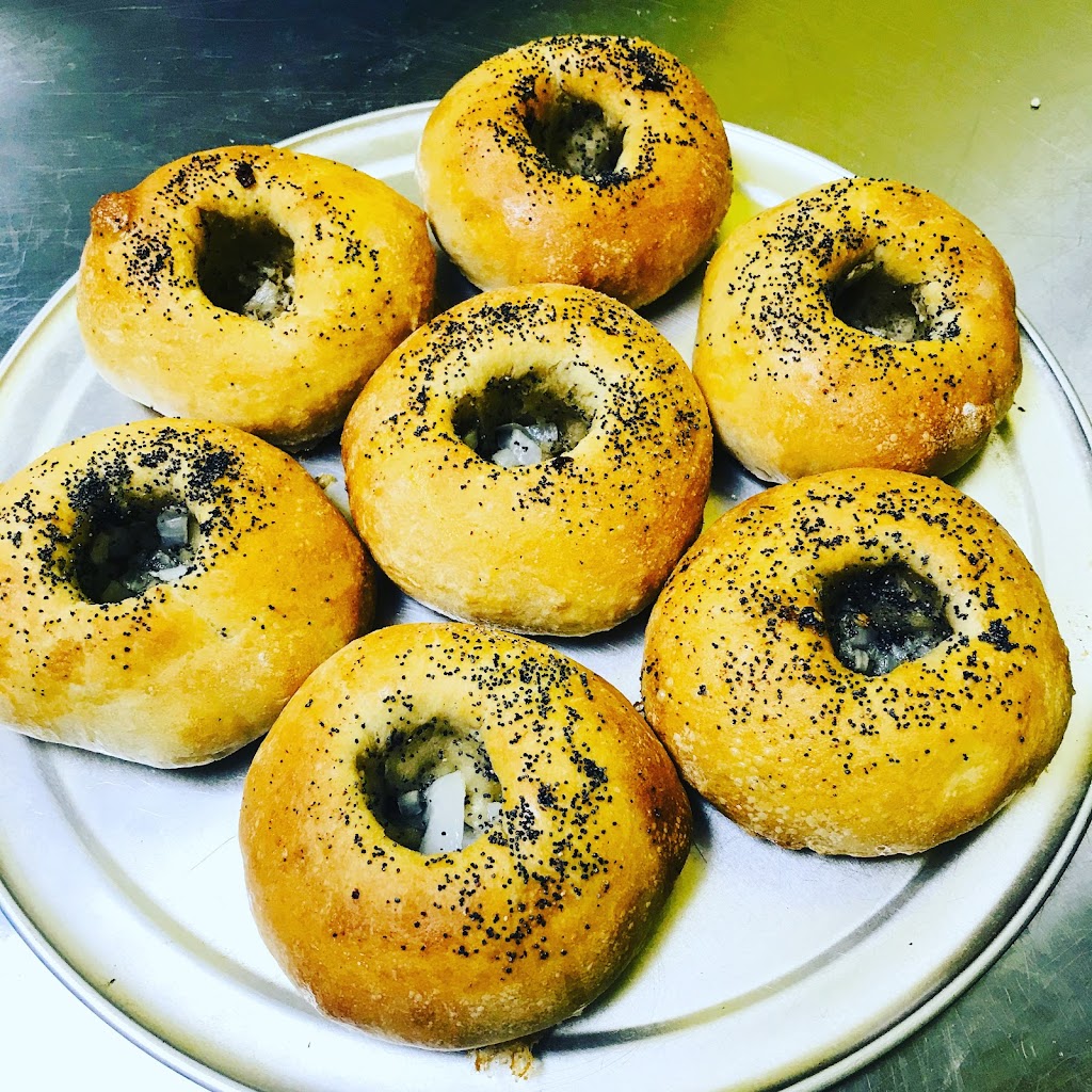 De Corias Bagels | 609 N Main St, Belmont, NC 28012, USA | Phone: (980) 315-7591