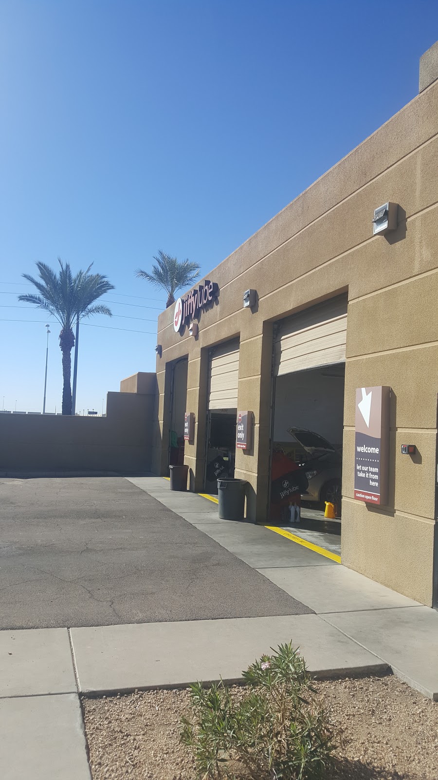 Jiffy Lube | 7160 W Chandler Blvd, Chandler, AZ 85226, USA | Phone: (480) 753-5823