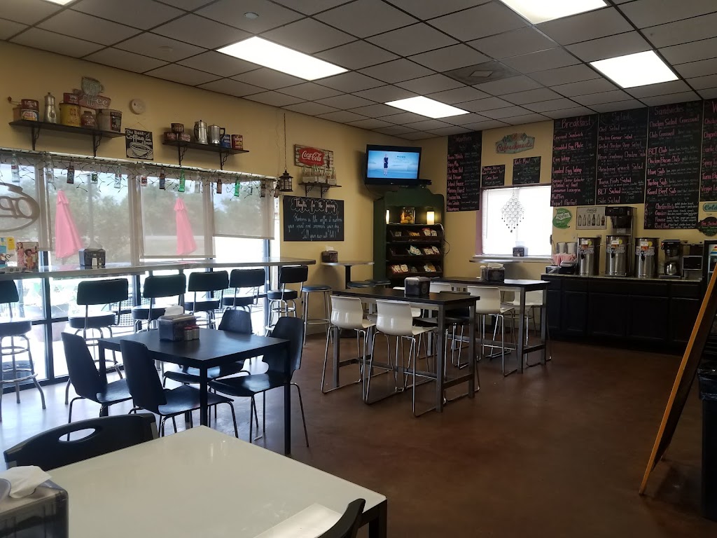 Nueces Cafe | 15552 Northwest Blvd, Robstown, TX 78380, USA | Phone: (361) 933-1116