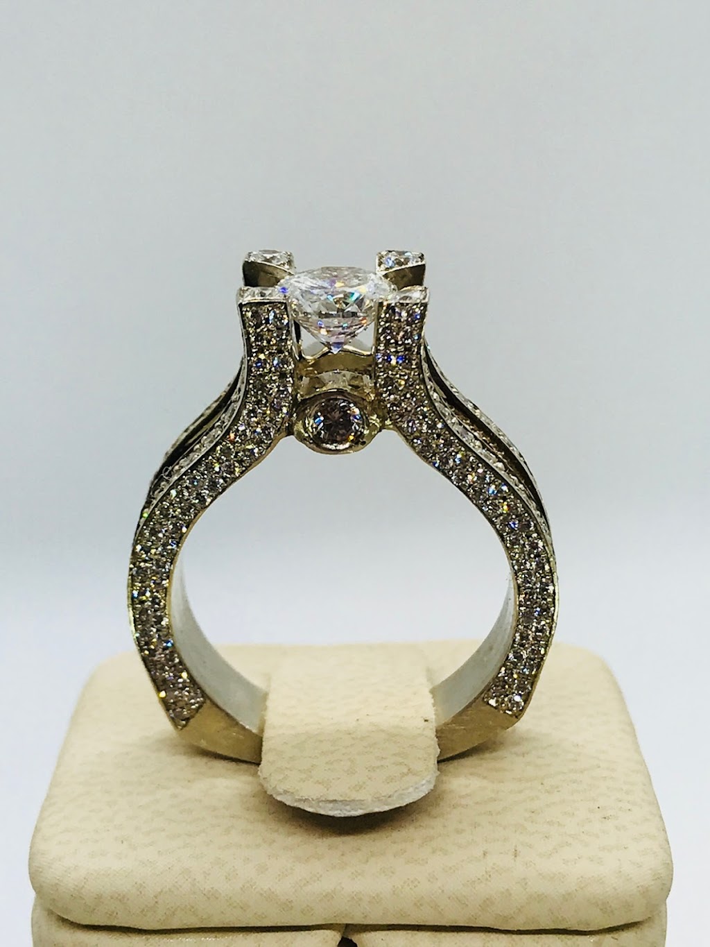 GLA Jewelry | 11050 Coloma Rd suite 7, Rancho Cordova, CA 95670, USA | Phone: (916) 807-0207