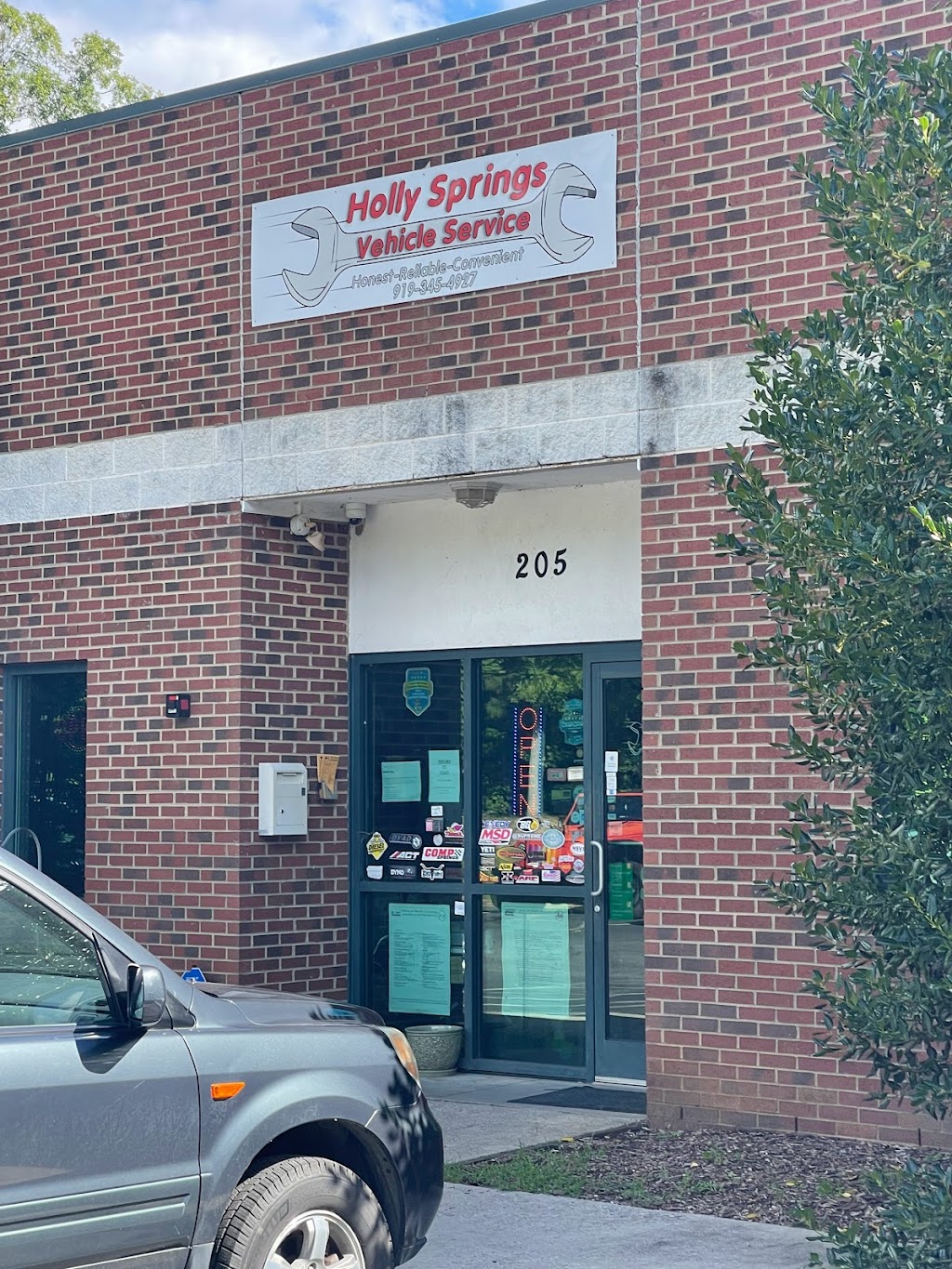 Holly Springs Vehicle Service | 205 Thomas Mill Rd, Holly Springs, NC 27540, USA | Phone: (919) 345-4927