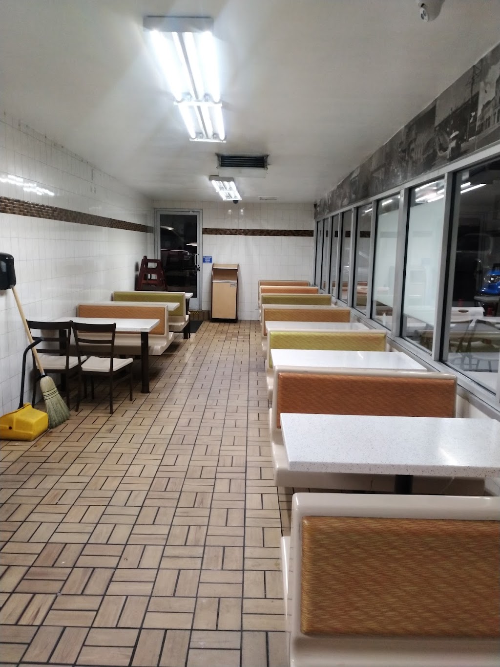 Jims Burgers | 3959 Whittier Blvd, Los Angeles, CA 90023, USA | Phone: (323) 269-4001