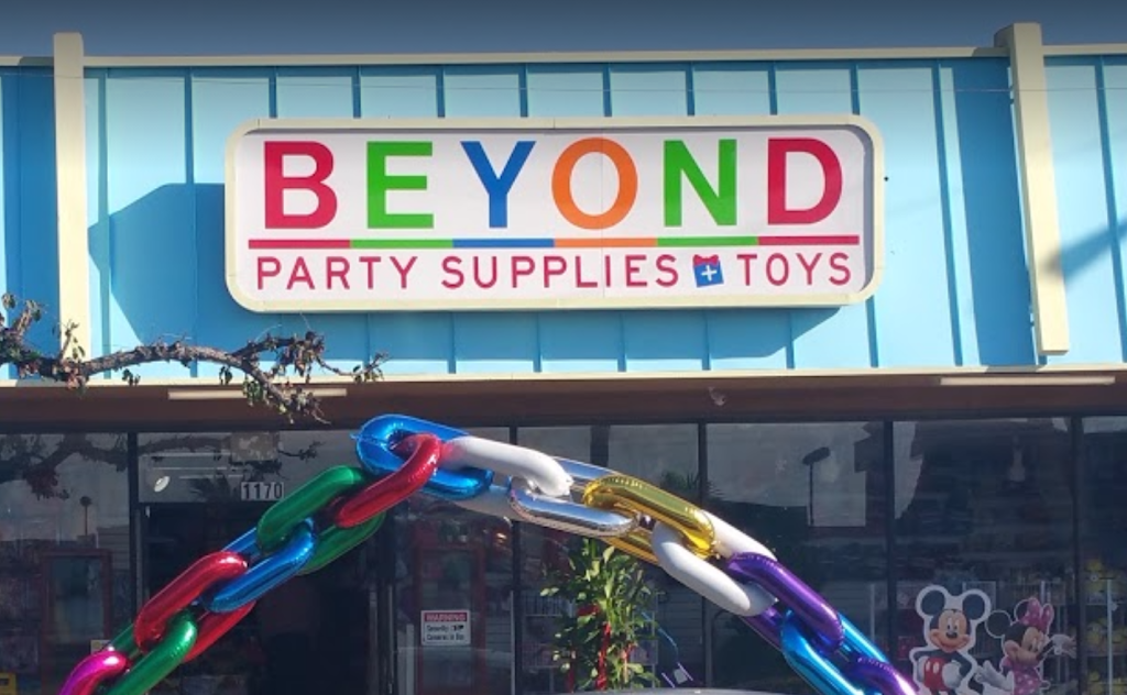 Beyond Party Supplies & Toys | 1170 N Azusa Ave, Covina, CA 91722, USA | Phone: (626) 682-2726