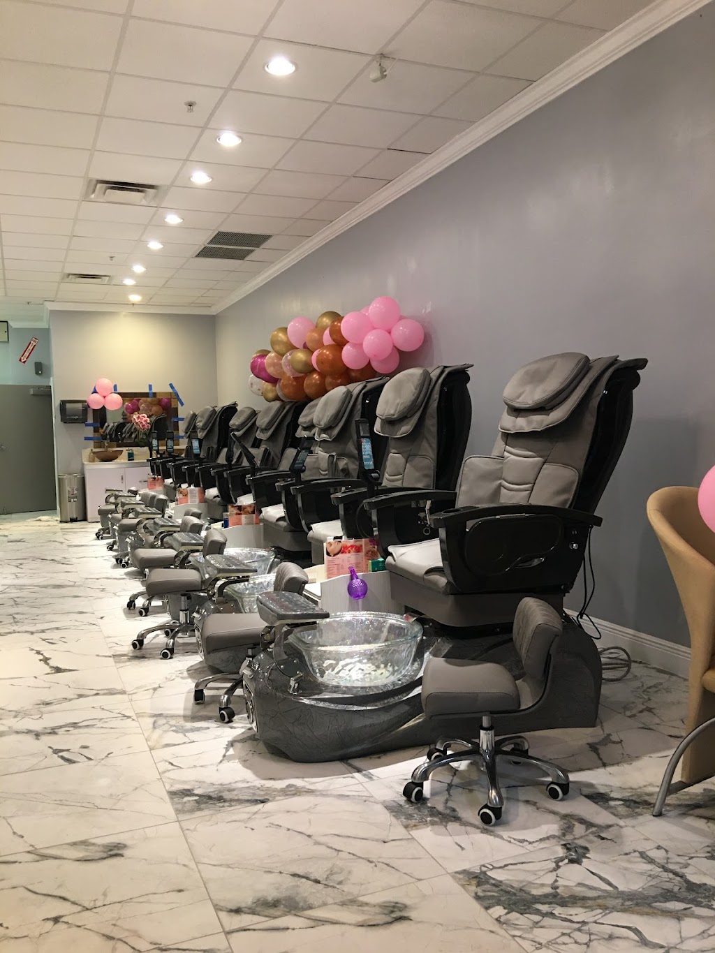 Queens Nails | 363 Cypress Pkwy, Poinciana, FL 34759, USA | Phone: (407) 847-0850