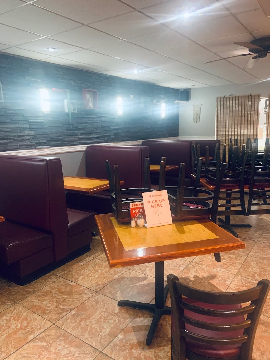 Thai Tanic & -18 degrees F Tea House - Utica, MI | 11201 Hall Rd, Utica, MI 48317, USA | Phone: (586) 247-8788