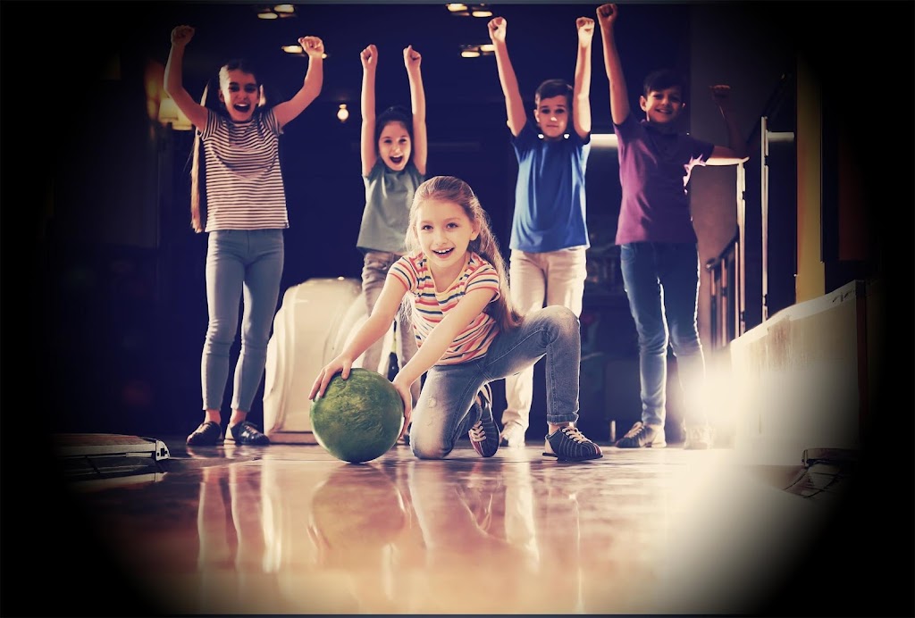 Oak Lanes | 8450 N Middlebelt Rd, Westland, MI 48185, USA | Phone: (734) 422-7420