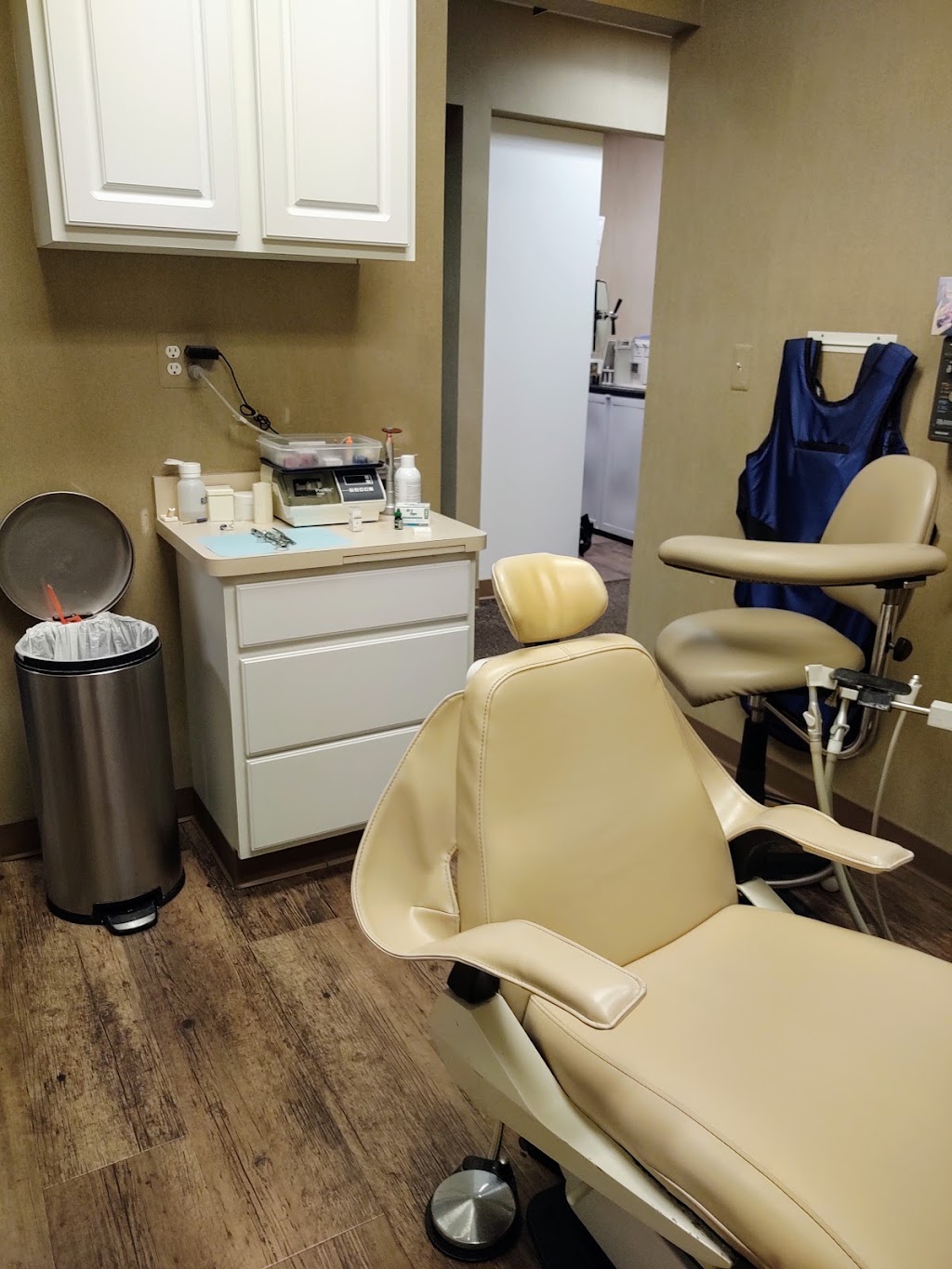 Lepri Dental | 27730 Gratiot Ave, Roseville, MI 48066, USA | Phone: (586) 771-6440