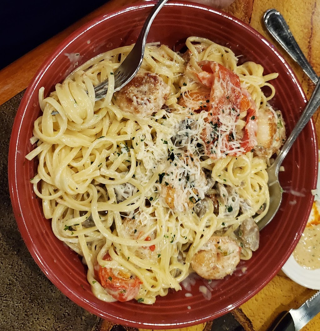 Carrabbas Italian Grill | 5646 W Bell Rd, Glendale, AZ 85308, USA | Phone: (602) 863-6444