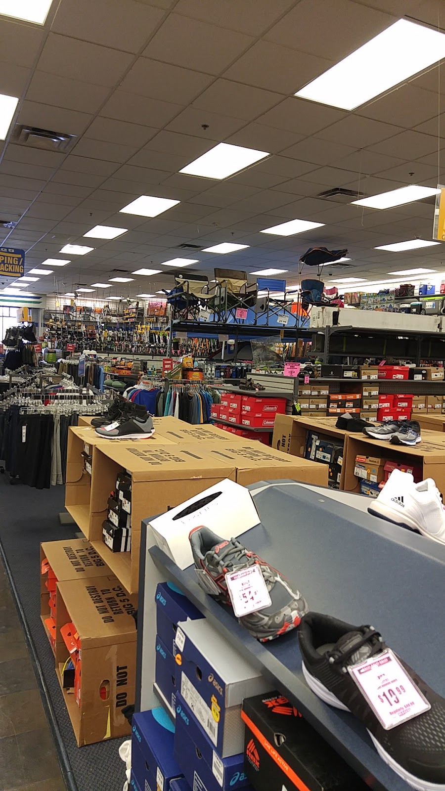 Big 5 Sporting Goods | 10030 N 91st Ave, Peoria, AZ 85345, USA | Phone: (623) 878-0399