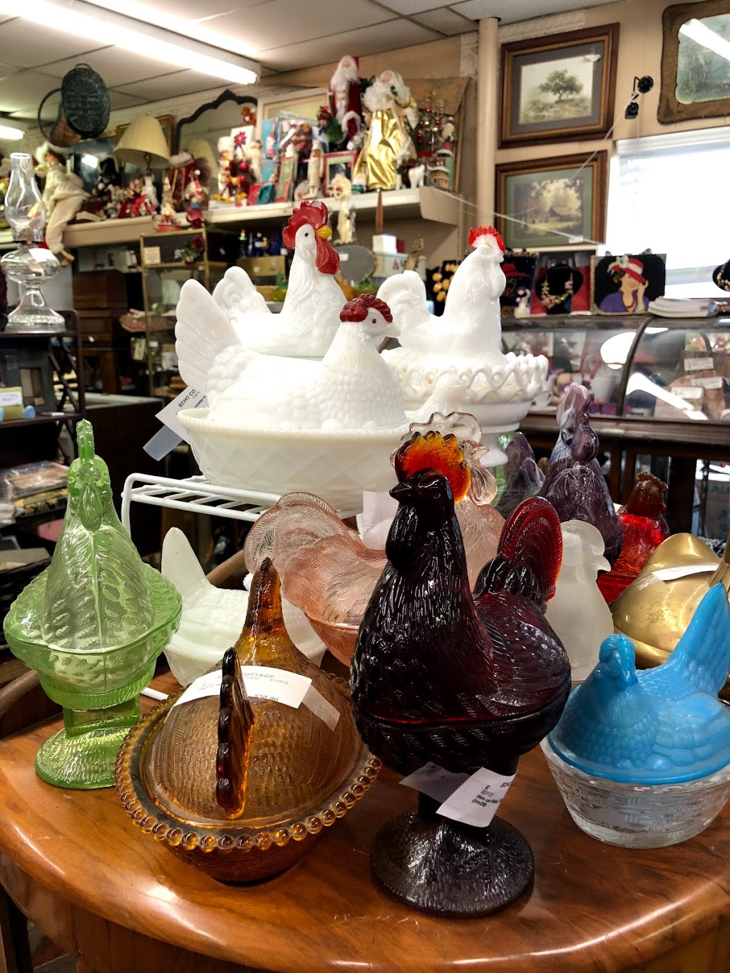 Echo Cottage Antique Mall | 422 Voss Ave, Odem, TX 78370, USA | Phone: (361) 368-2994