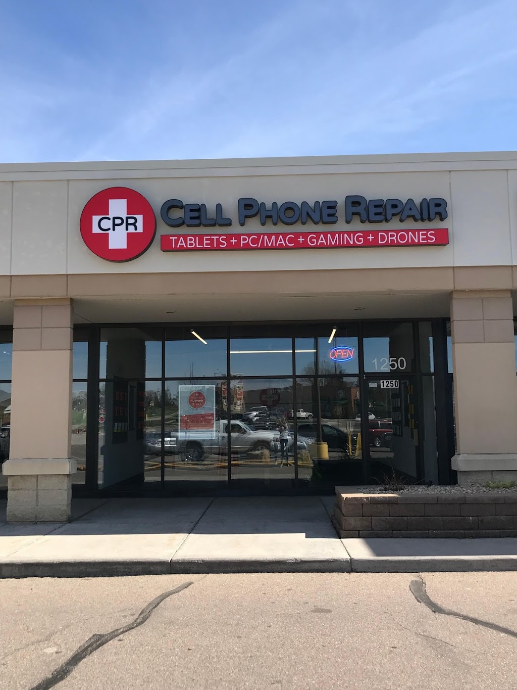 CPR Cell Phone Repair Burnsville | 1250 County Rd 42 W, Burnsville, MN 55337 | Phone: (952) 855-8199