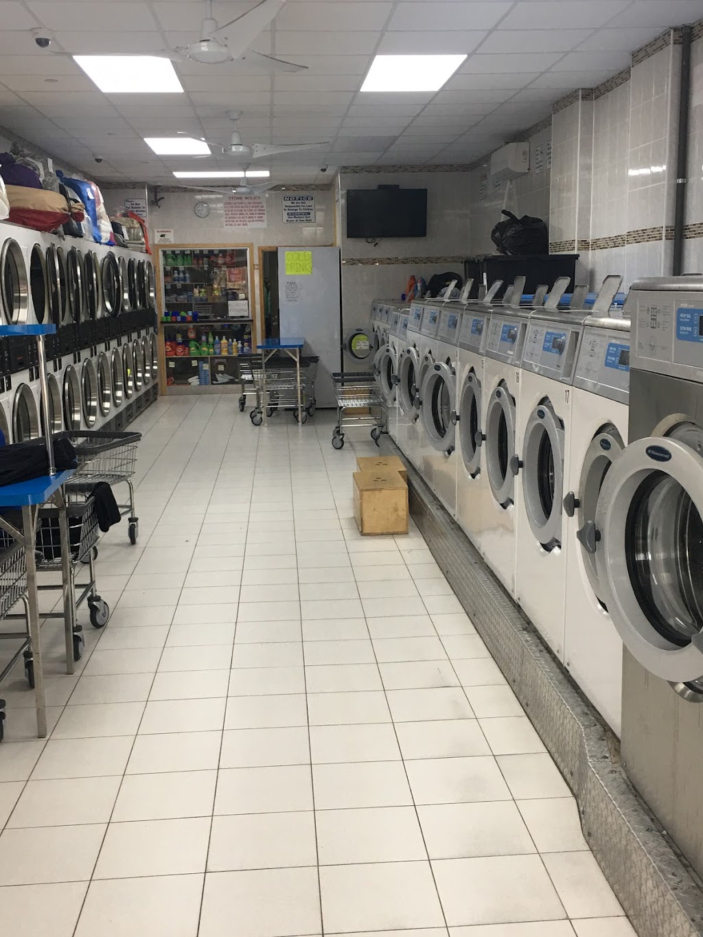 X&1 Laundromat | 12216 Sutphin Blvd, Queens, NY 11434, USA | Phone: (917) 698-1588