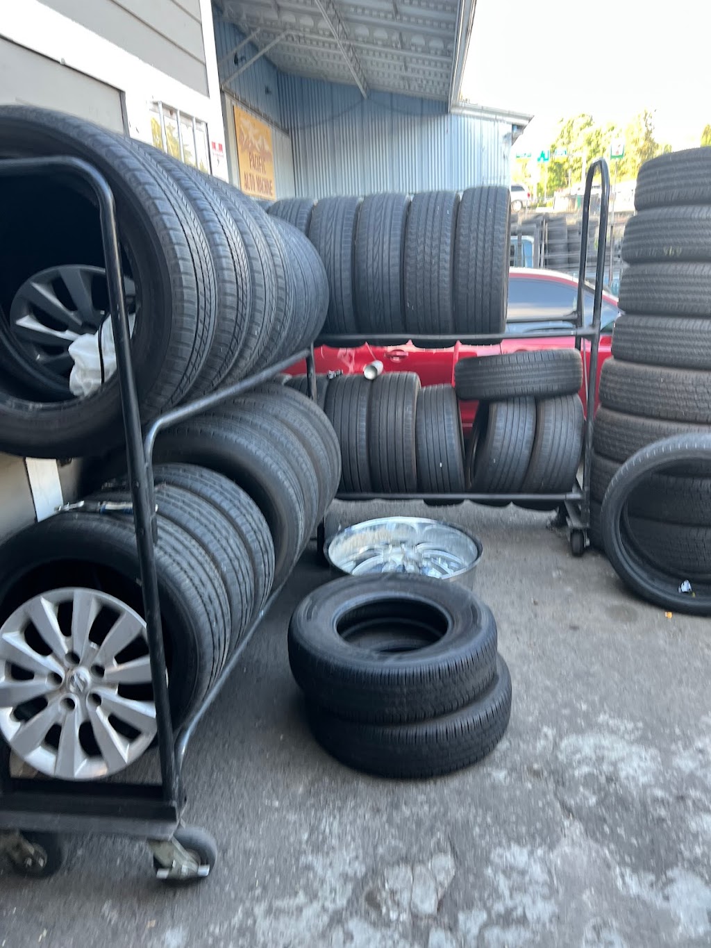 Darwin’s Tire Shop | 333 Sunset Blvd N, Renton, WA 98057, USA | Phone: (425) 235-1700