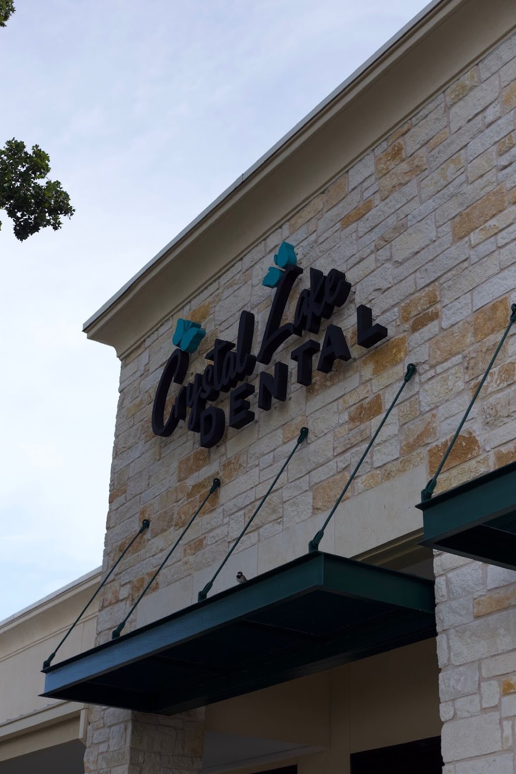 Crystal Lake Dental | 3550 Lakeline Blvd Suite 110, Leander, TX 78641, USA | Phone: (512) 528-9100