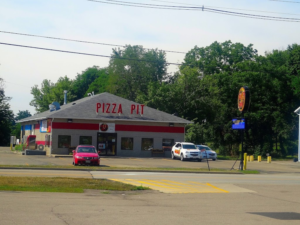 Pizza Pit - Lake Mills | W7655 County Trunk V, Lake Mills, WI 53551 | Phone: (920) 648-4333