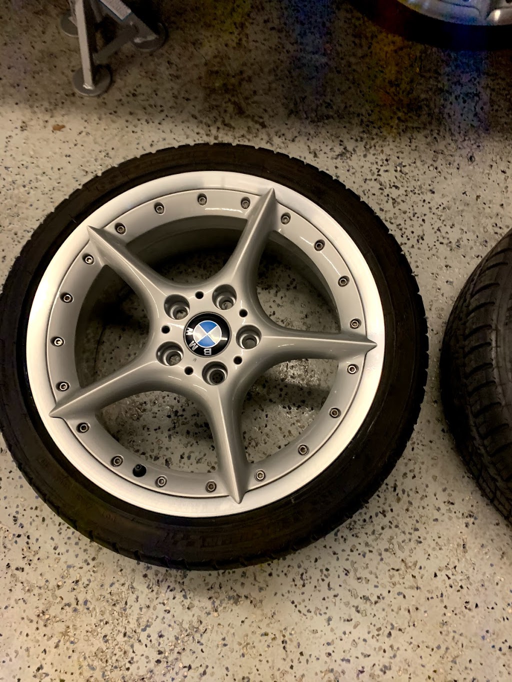 Alloy Wheel Repair Specialists | 1025 Tomlyn Ave #200, Shoreview, MN 55126, USA | Phone: (763) 631-0319