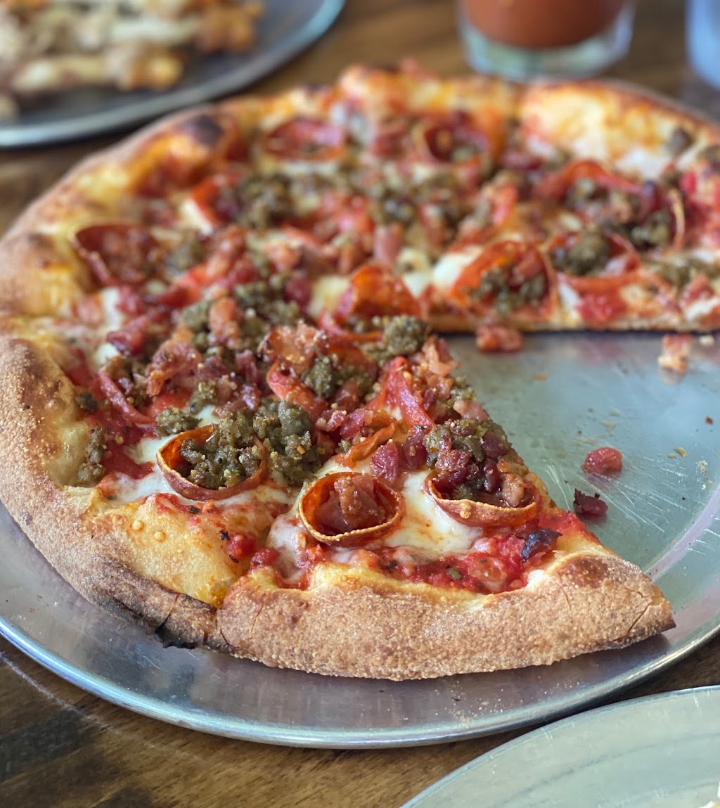 Toss Pizzeria & Pub | 11905 Bee Cave Rd #100, Austin, TX 78738 | Phone: (512) 502-5773