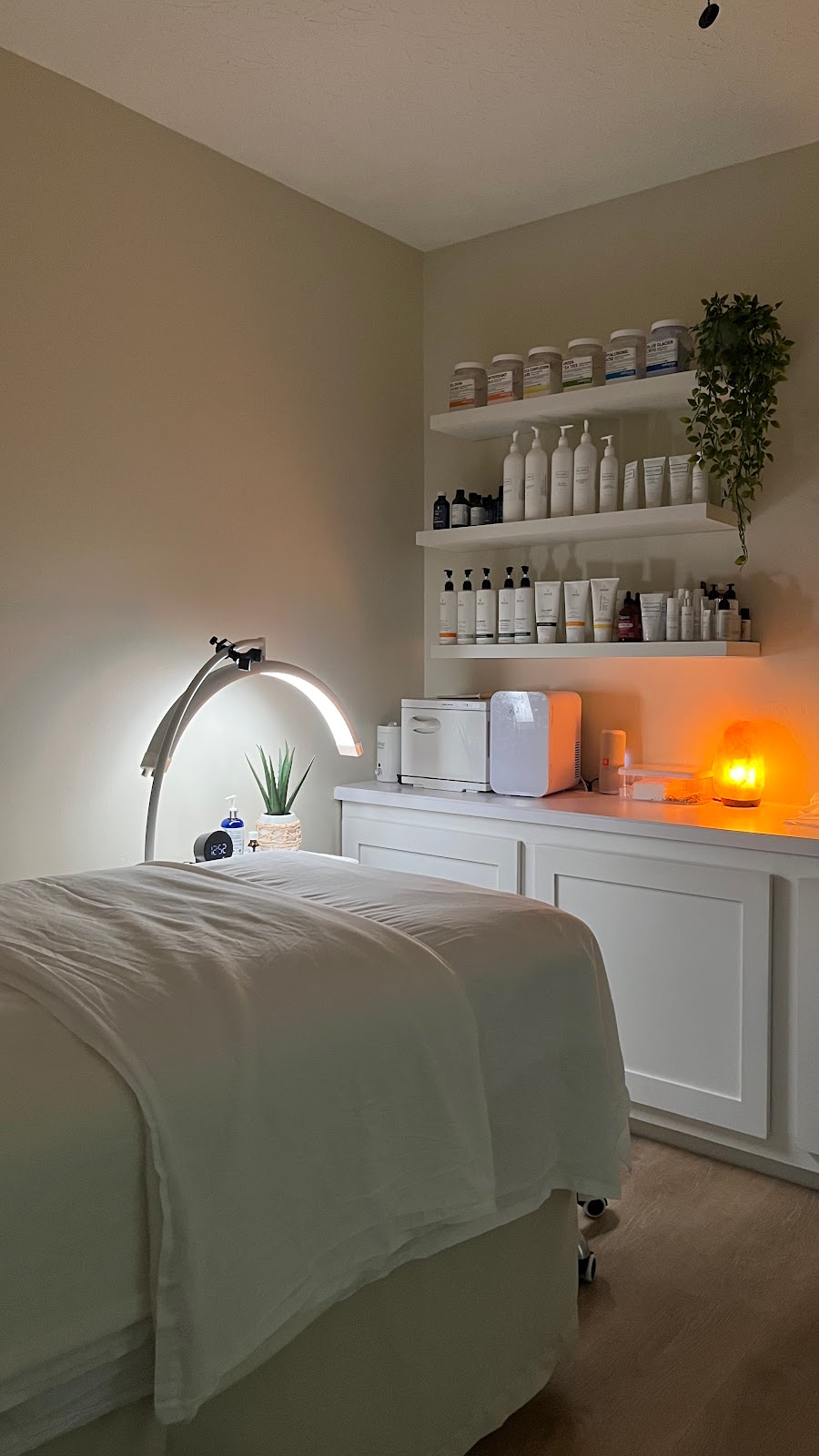 Aloe Esthetics Co | 7327 Wales Ave NW, North Canton, OH 44720, USA | Phone: (330) 933-6111