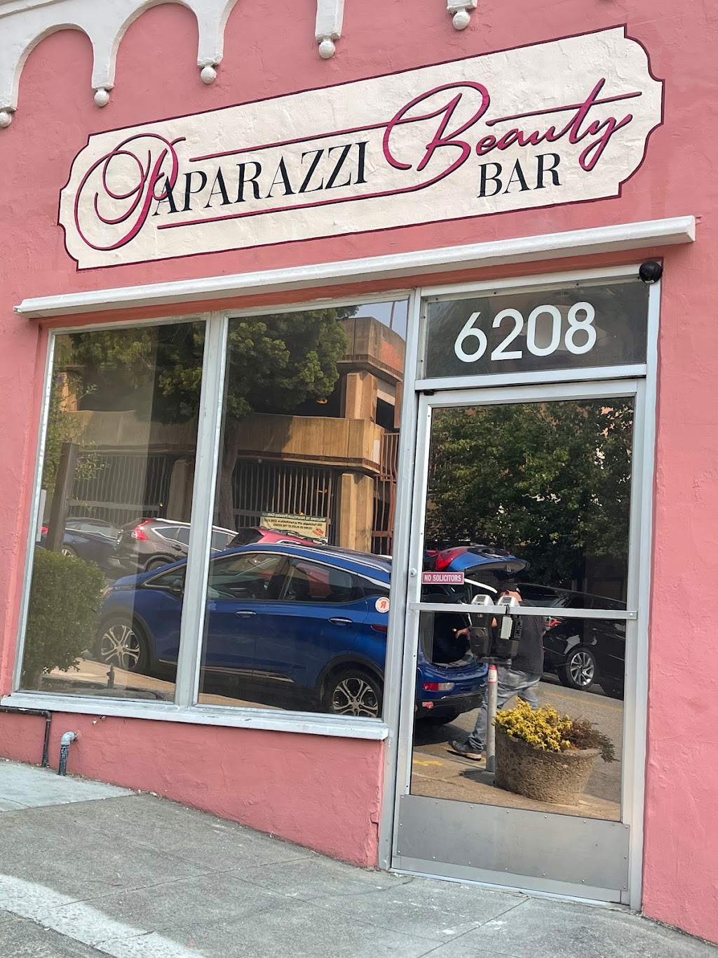 Paparazzi Beauty Bar | 6208 La Salle Ave, Oakland, CA 94611, USA | Phone: (510) 472-8526