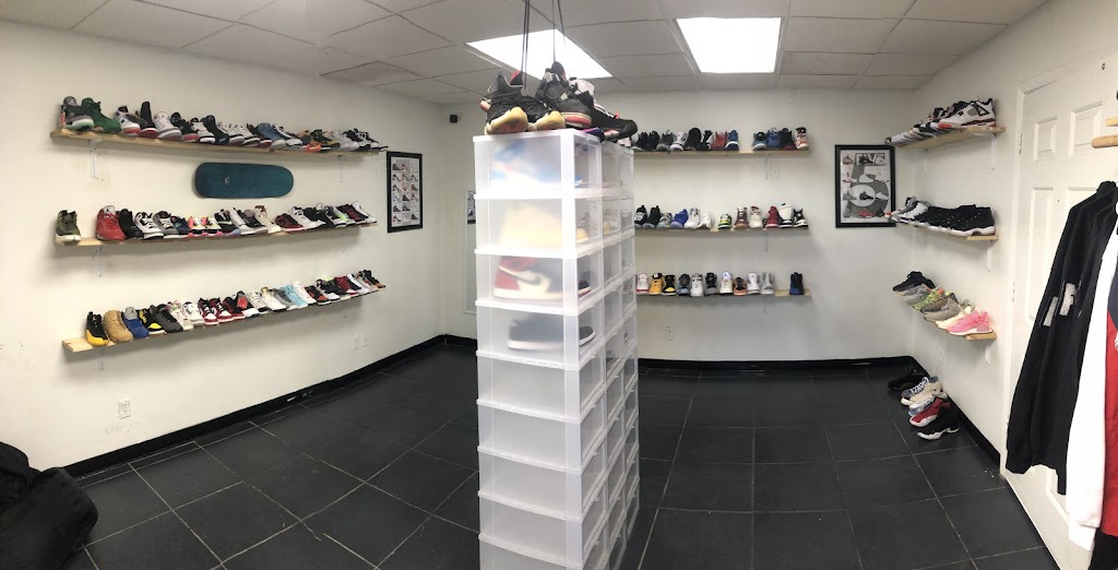 Heatonfeetfootwear | 112 N Riverside Dr, Fort Worth, TX 76111, USA | Phone: (844) 603-0128