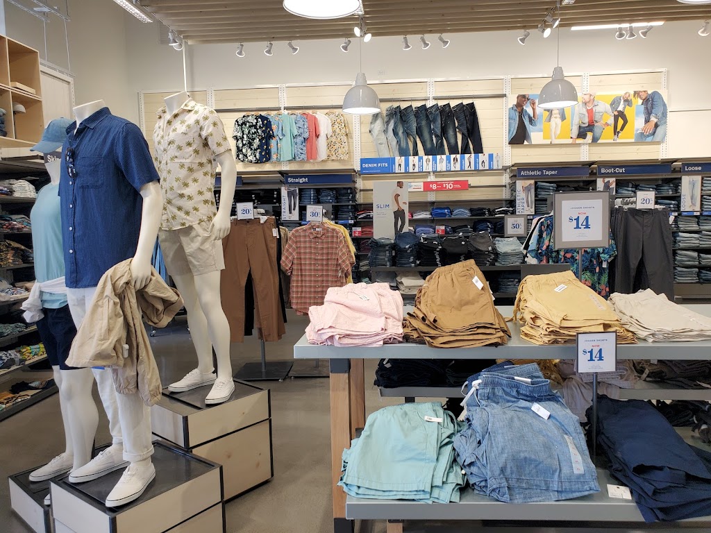 Old Navy | 15262 Summit Ave, Fontana, CA 92336, USA | Phone: (909) 689-4946