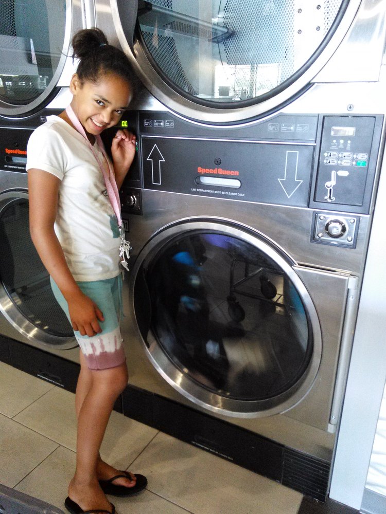 Spin Cycle Laundromat of Sacramento | 4250 Fruitridge Rd, Sacramento, CA 95820, USA | Phone: (916) 376-7797