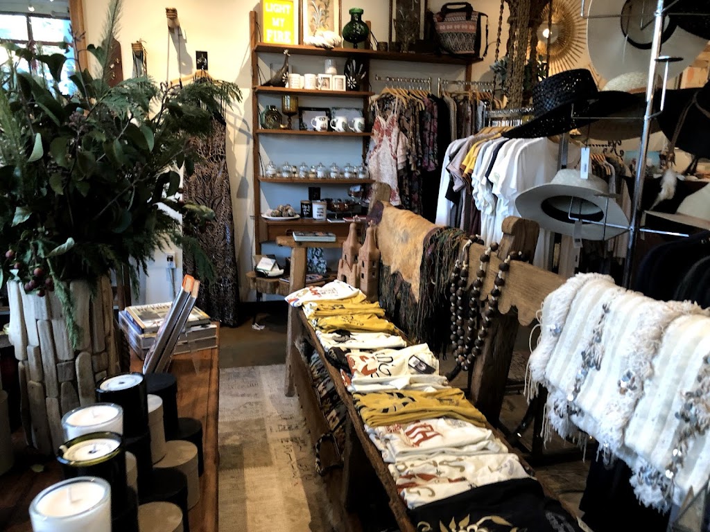 Moonshadow | 90 N Coast Hwy 101 #213, Encinitas, CA 92024, USA | Phone: (760) 487-1418