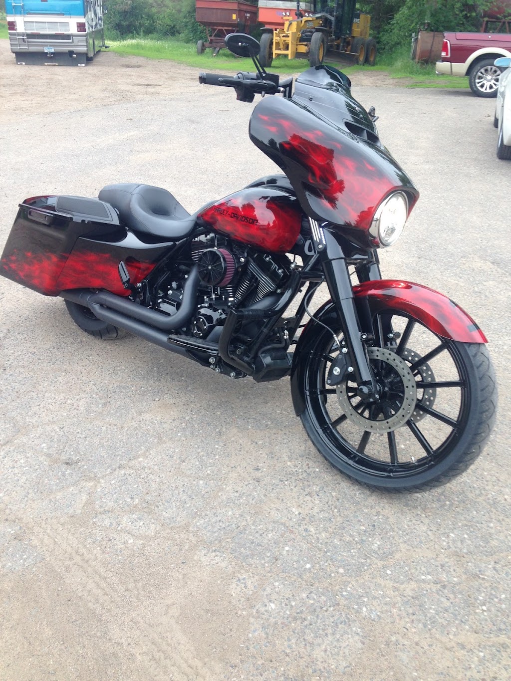 D & D Kustom Body | 13089 Square Lake Trail N, Stillwater, MN 55082, USA | Phone: (651) 430-3775