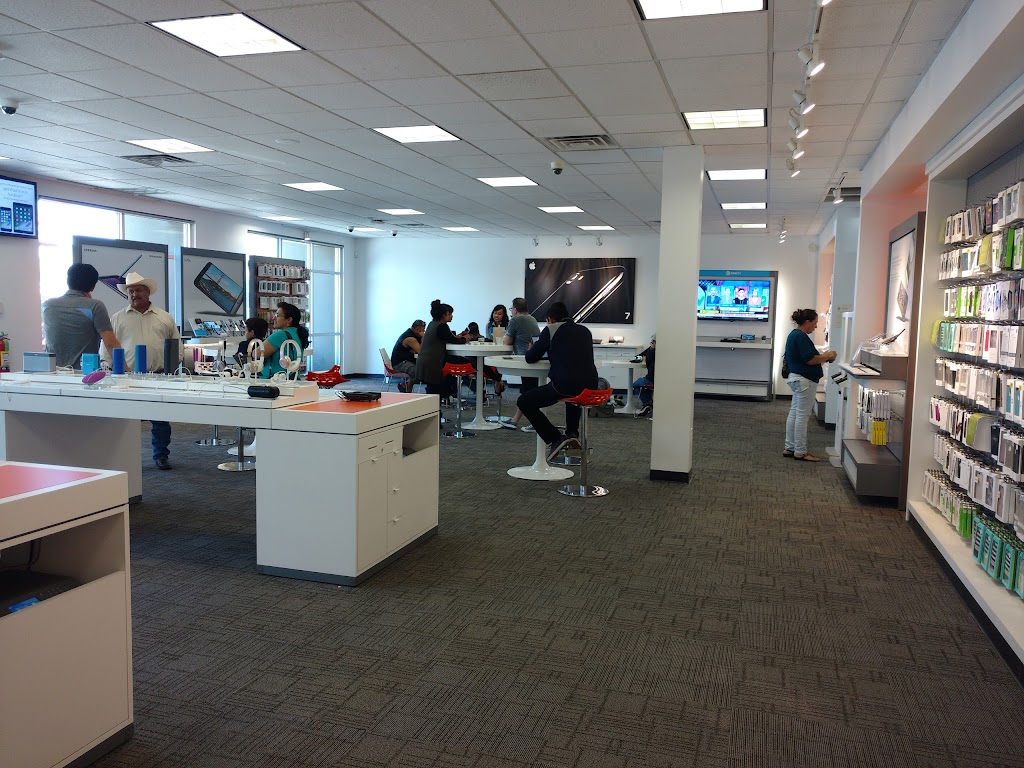 AT&T Store | 2295 Marketplace Dr, Madera, CA 93637, USA | Phone: (559) 662-2030