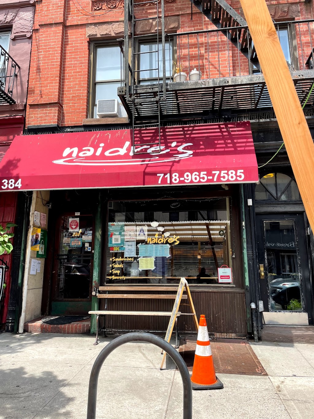 Naidres Cafe | 384 7th Ave, Brooklyn, NY 11215, USA | Phone: (718) 965-7585