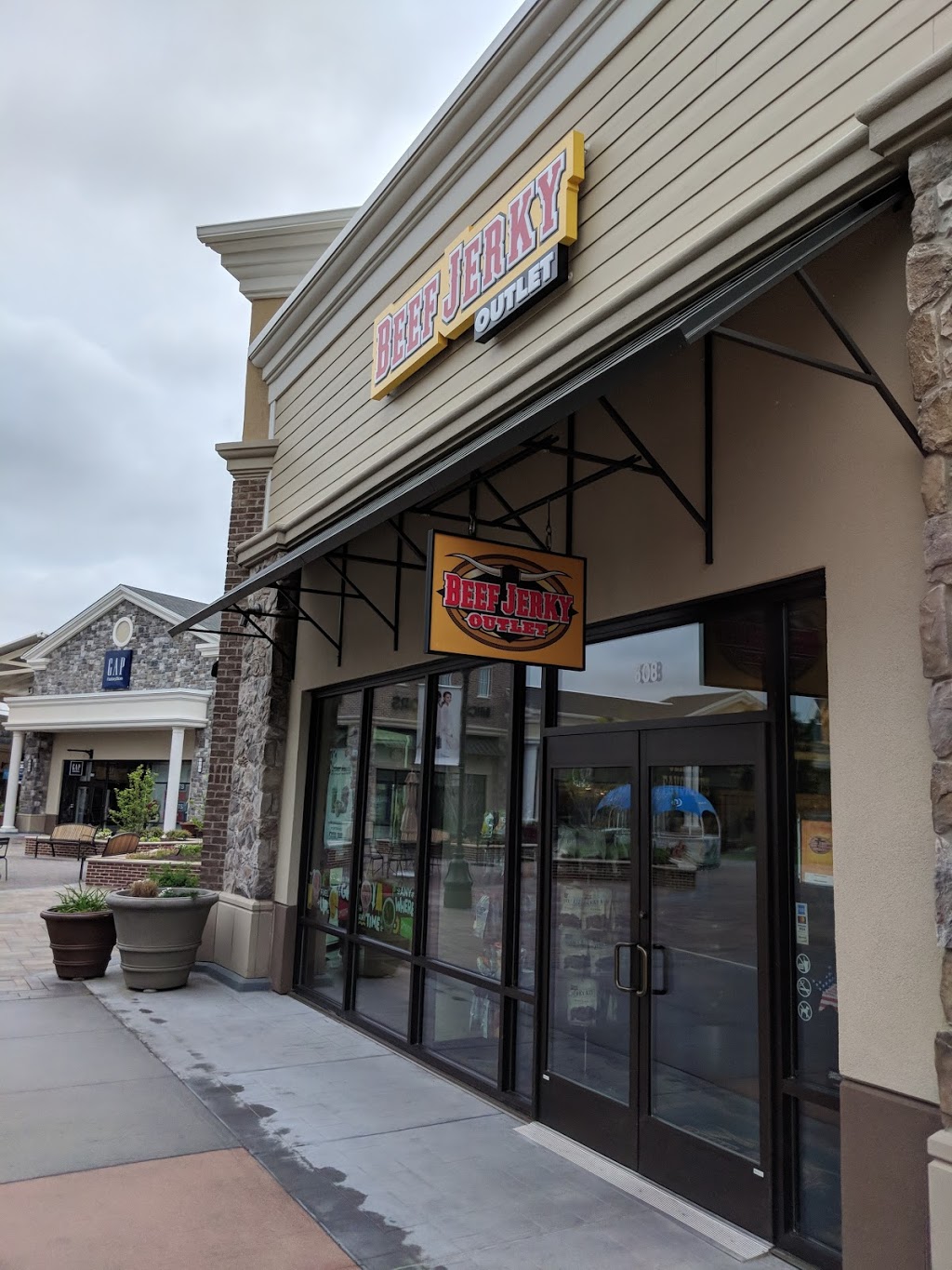 Beef Jerky Outlet | 1600 Premium Outlets Blvd #608, Norfolk, VA 23502, USA | Phone: (757) 389-7601