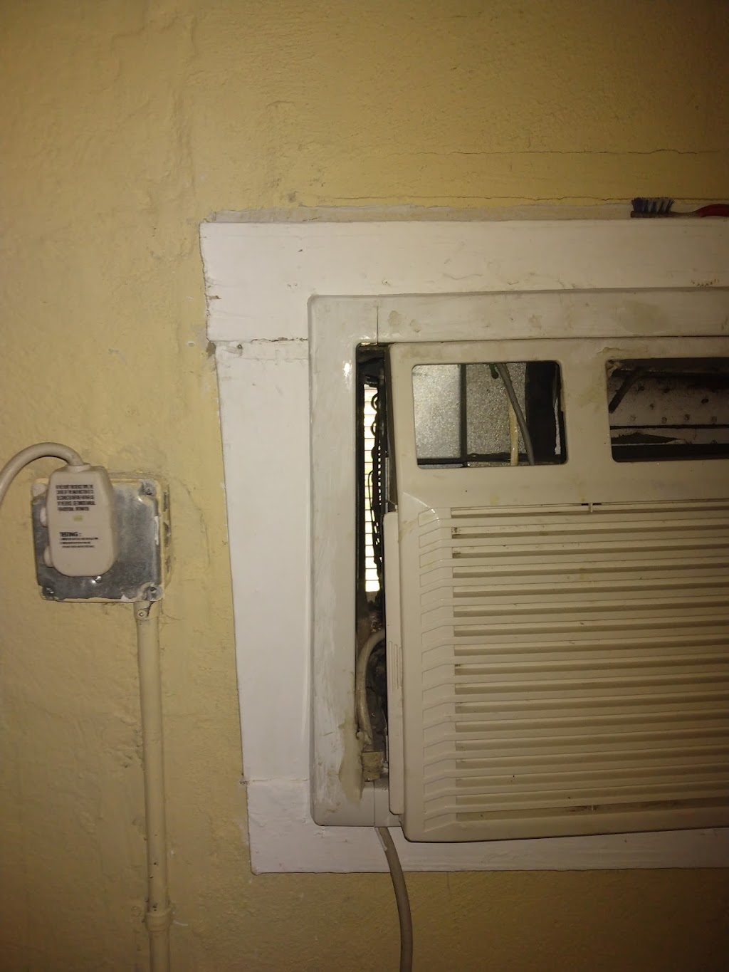 Brook Motel Efficiency | 11120 US-92, Seffner, FL 33584, USA | Phone: (813) 626-2672