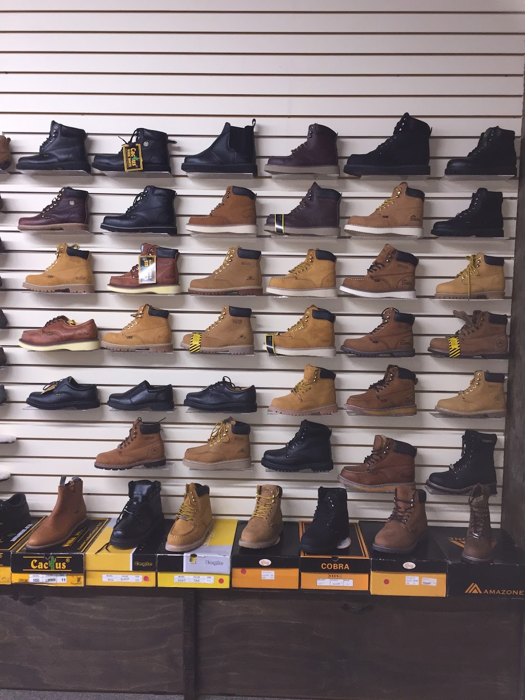 Comfy Shoes | 16501 Leffingwell Rd, Whittier, CA 90603, USA | Phone: (562) 315-5280