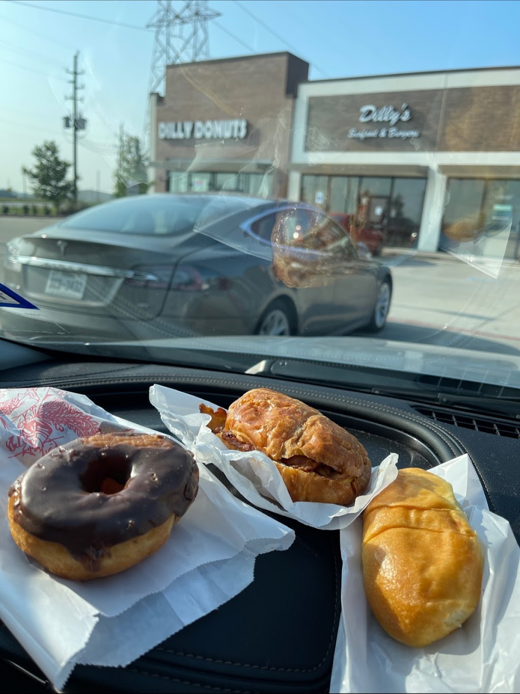 Dilly Donuts | 3244 Meridiana Pkwy, Arcola, TX 77583, USA | Phone: (281) 972-9673