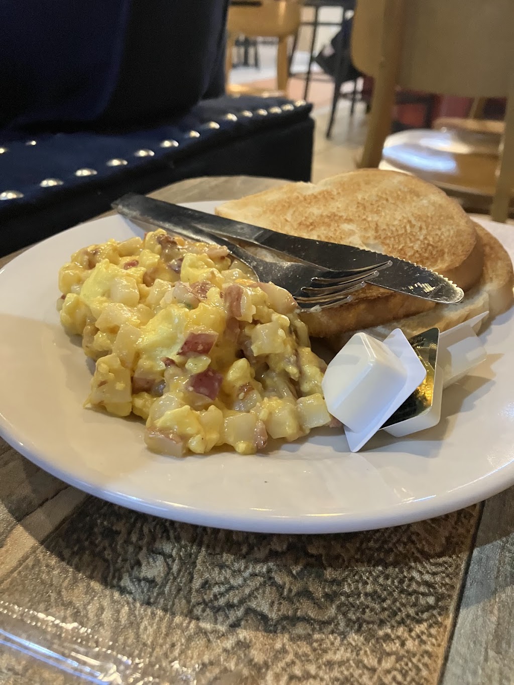 The Daily Grind, Girard | 824 N State St, Girard, OH 44420, USA | Phone: (234) 421-5118