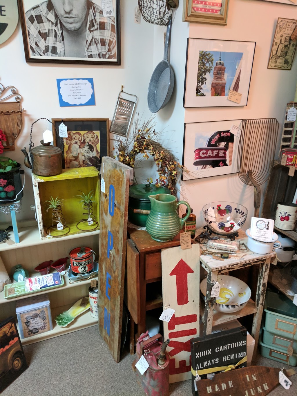 The Salvage Yard Resale Shoppe | 22935 Lorain Rd, Fairview Park, OH 44126, USA | Phone: (440) 471-0183