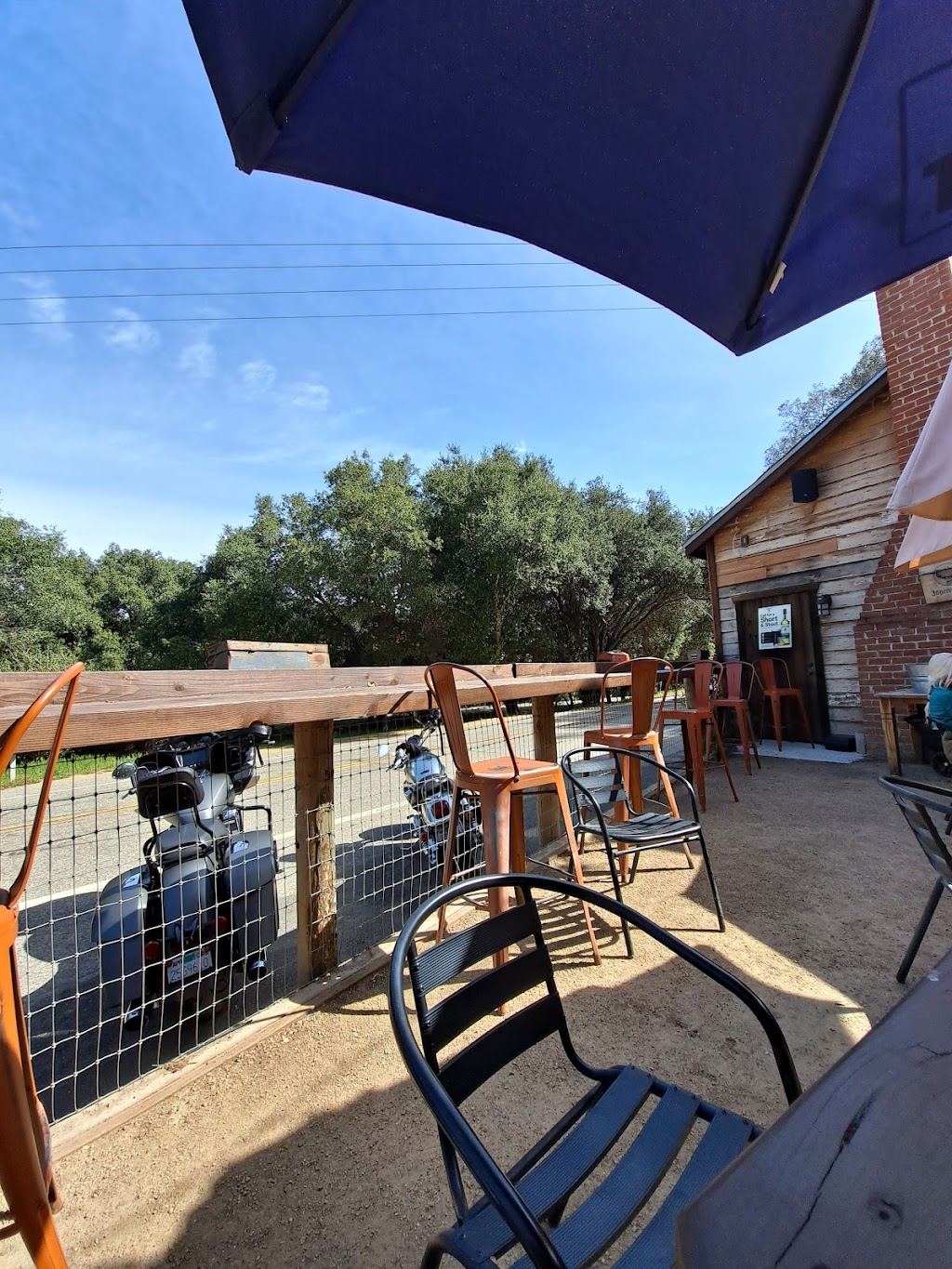 Josies Hideout Saloon | 27413 CA-76, Santa Ysabel, CA 92070, USA | Phone: (760) 782-1905