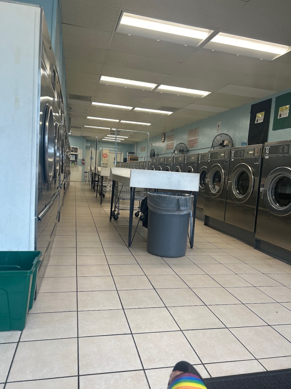 Academy Laundromat | 1241 W Academy St, Winston-Salem, NC 27103, USA | Phone: (336) 448-5662