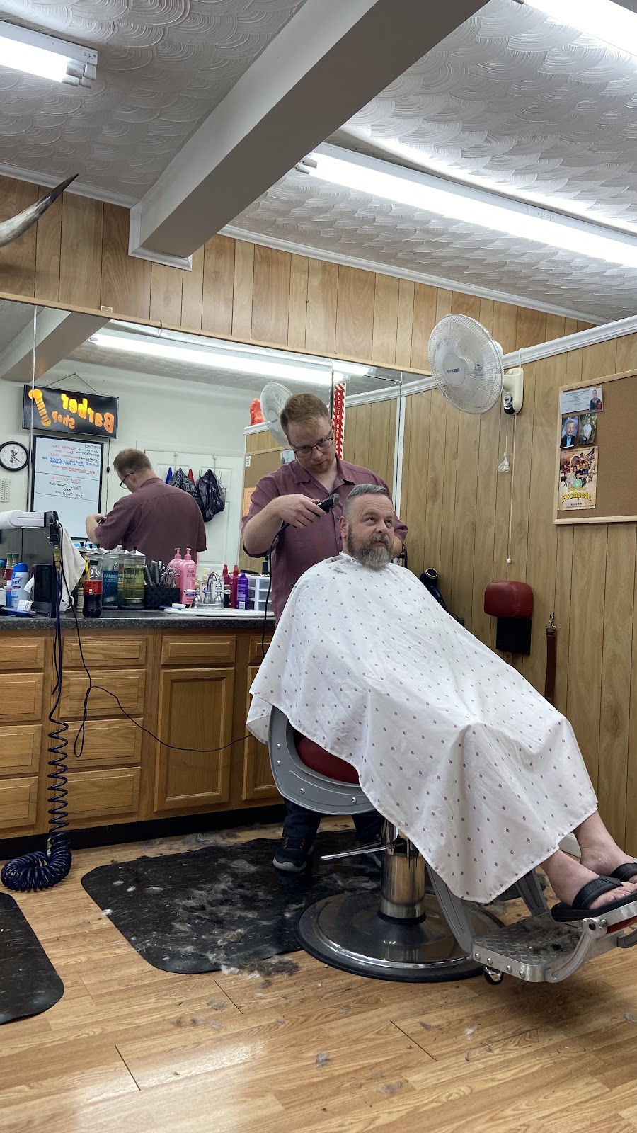 Red Lion Barber Shop | 2460 OH-122 West, Lebanon, OH 45036, USA | Phone: (513) 292-6538