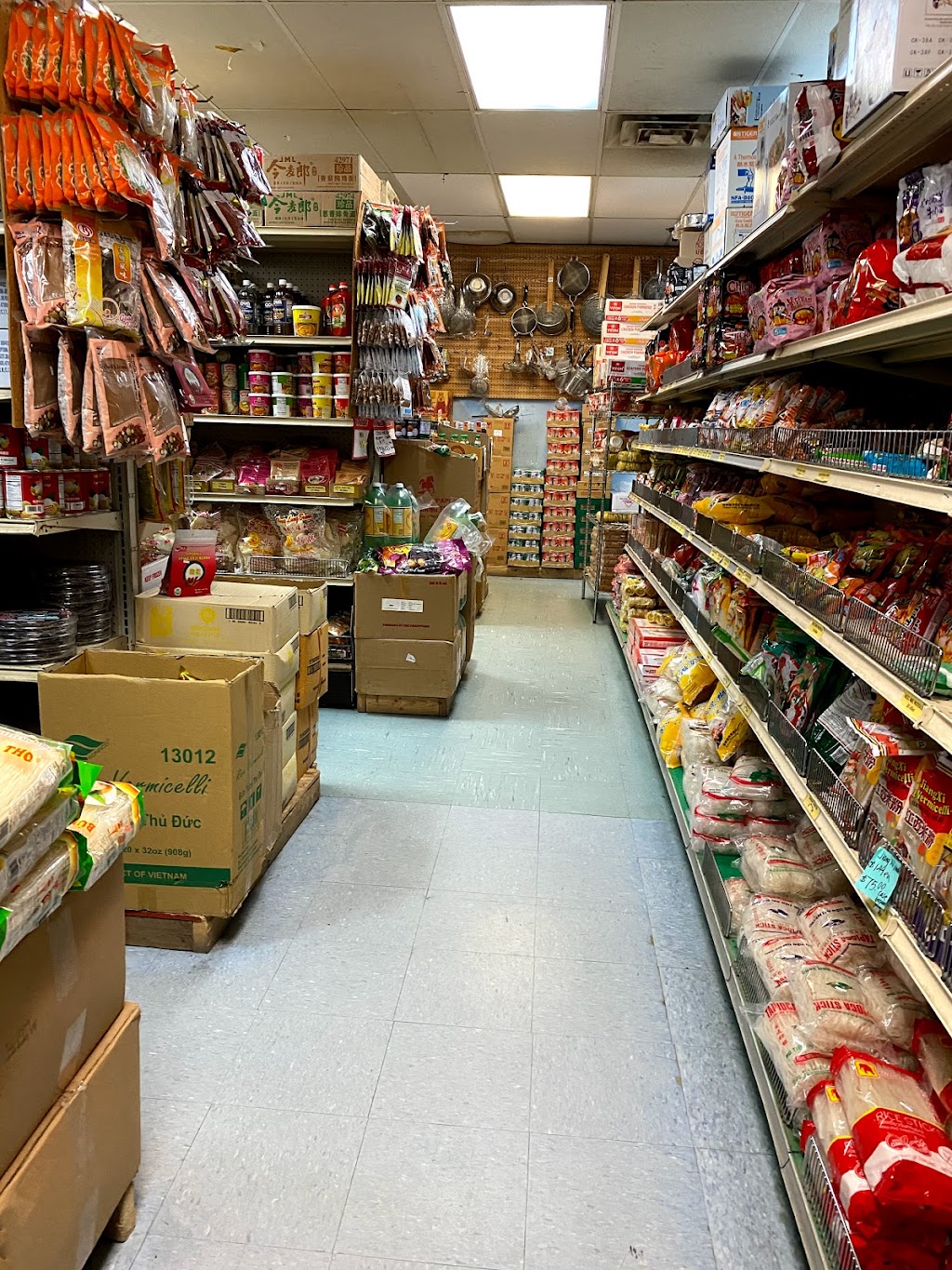 Asia Grocery 华越 | 5444 Virginia Beach Blvd #112, Virginia Beach, VA 23462, USA | Phone: (757) 456-2271